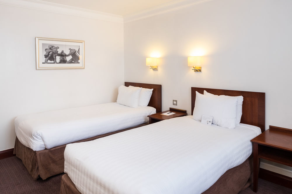 The Royal Angus Hotel Birmingham Exterior photo